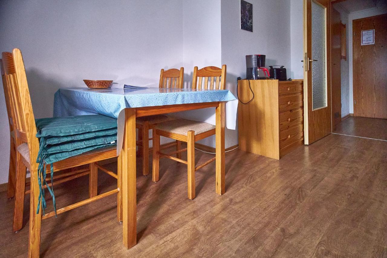 Aparthotel Цвизель Экстерьер фото